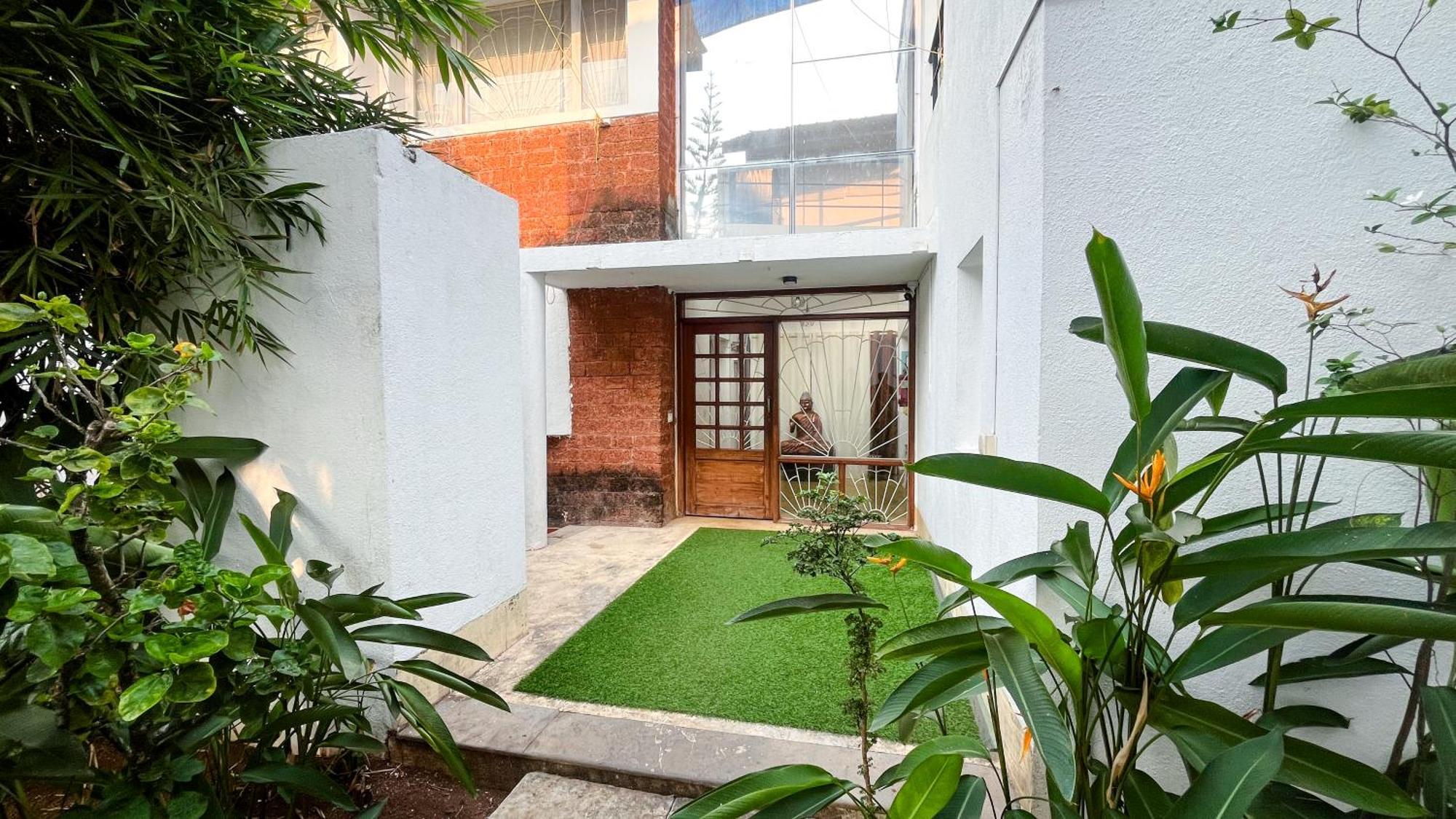 Villa M - Solitude 2 Candolim Goa 3Bhk, Pool Facing, Near Beach, Free Breakfast, Free Wifi And Prime Location Eksteriør billede