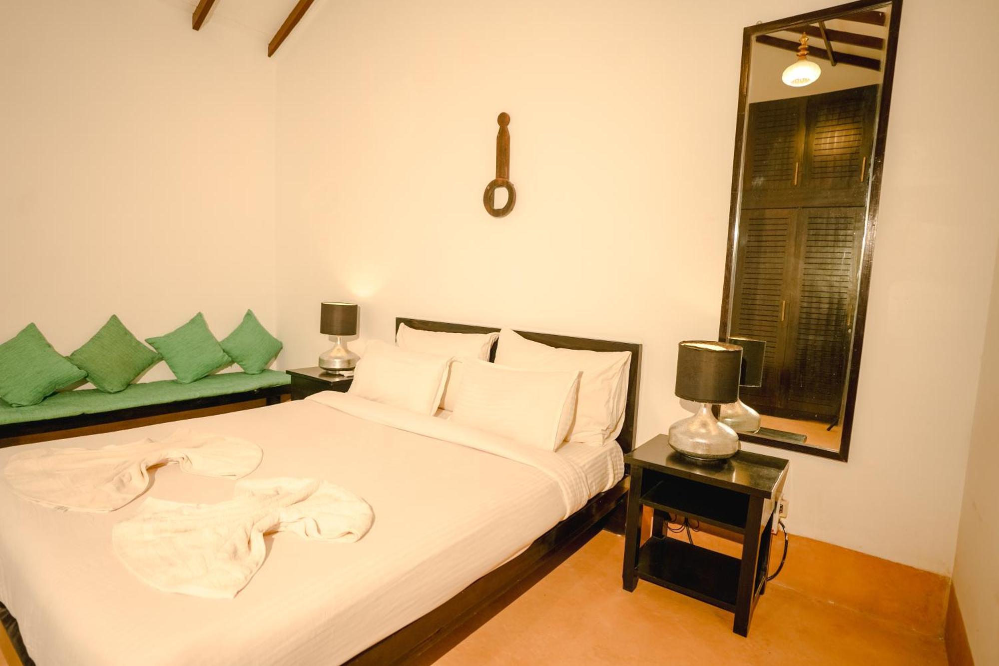 Villa M - Solitude 2 Candolim Goa 3Bhk, Pool Facing, Near Beach, Free Breakfast, Free Wifi And Prime Location Eksteriør billede