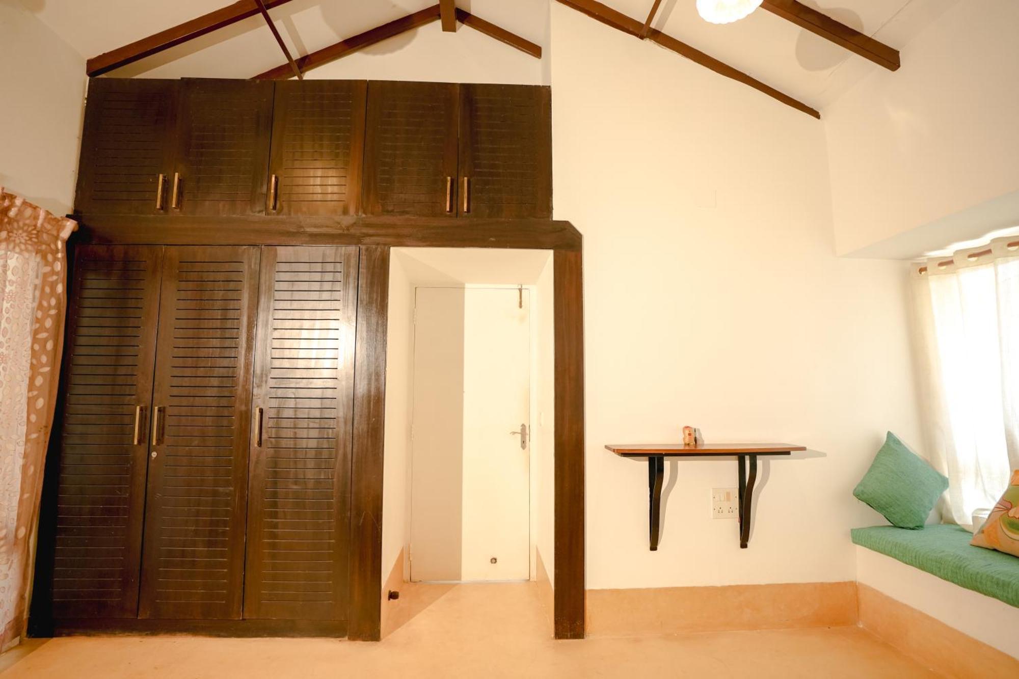 Villa M - Solitude 2 Candolim Goa 3Bhk, Pool Facing, Near Beach, Free Breakfast, Free Wifi And Prime Location Eksteriør billede