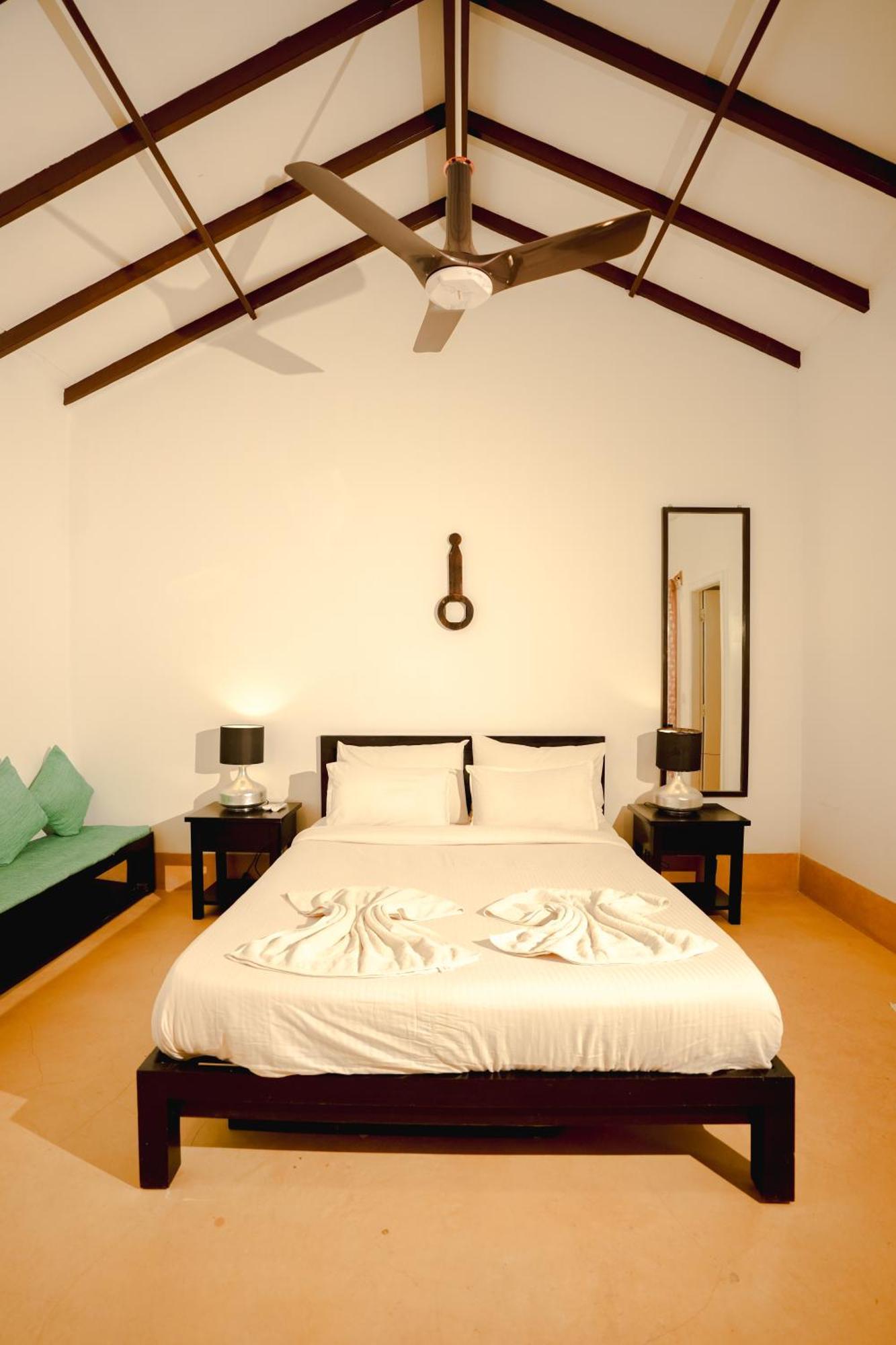 Villa M - Solitude 2 Candolim Goa 3Bhk, Pool Facing, Near Beach, Free Breakfast, Free Wifi And Prime Location Eksteriør billede