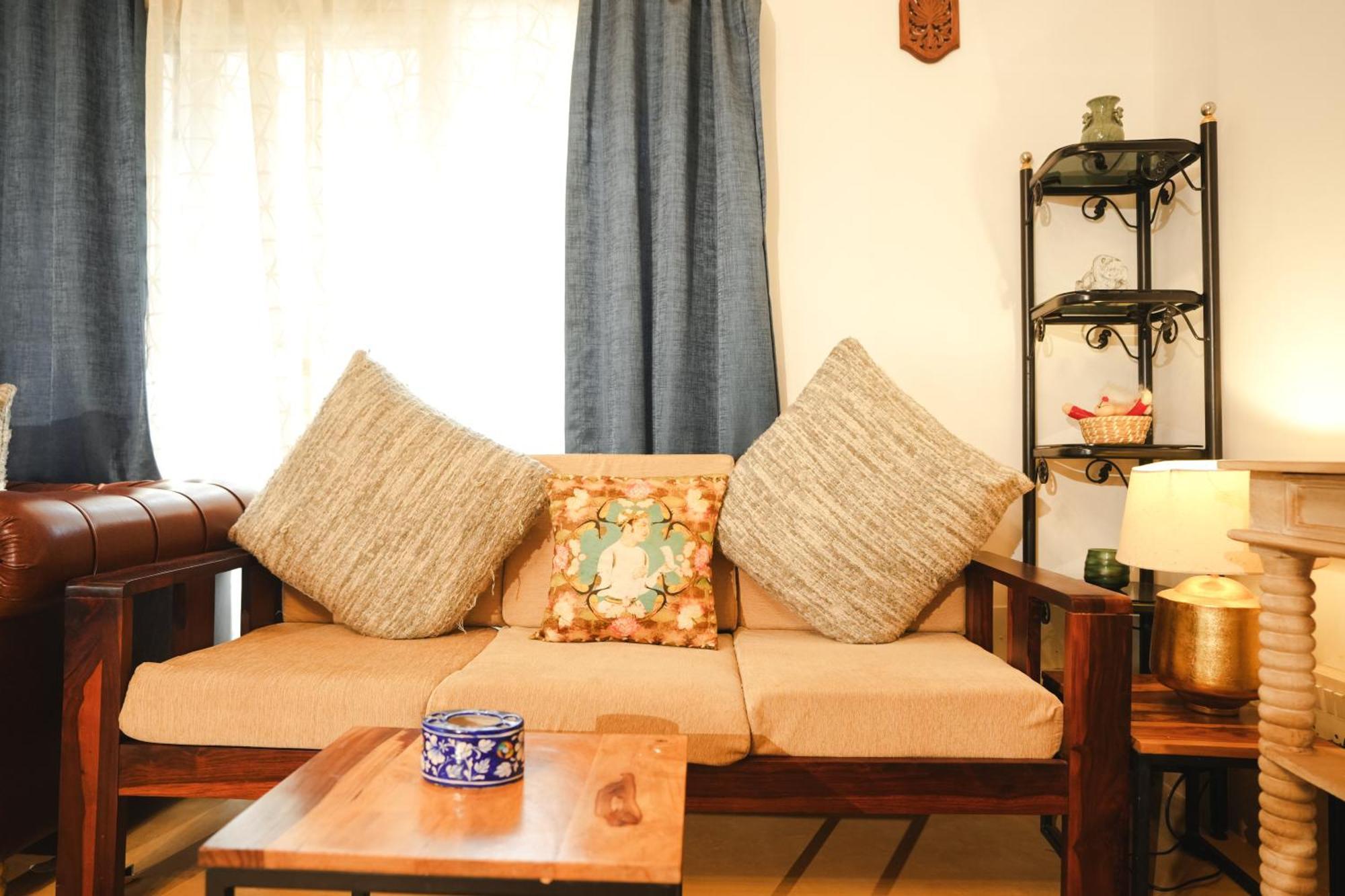 Villa M - Solitude 2 Candolim Goa 3Bhk, Pool Facing, Near Beach, Free Breakfast, Free Wifi And Prime Location Eksteriør billede